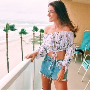 🌻2 FOR 24🌻NEW!! Boutique Brand Floral Crop Top